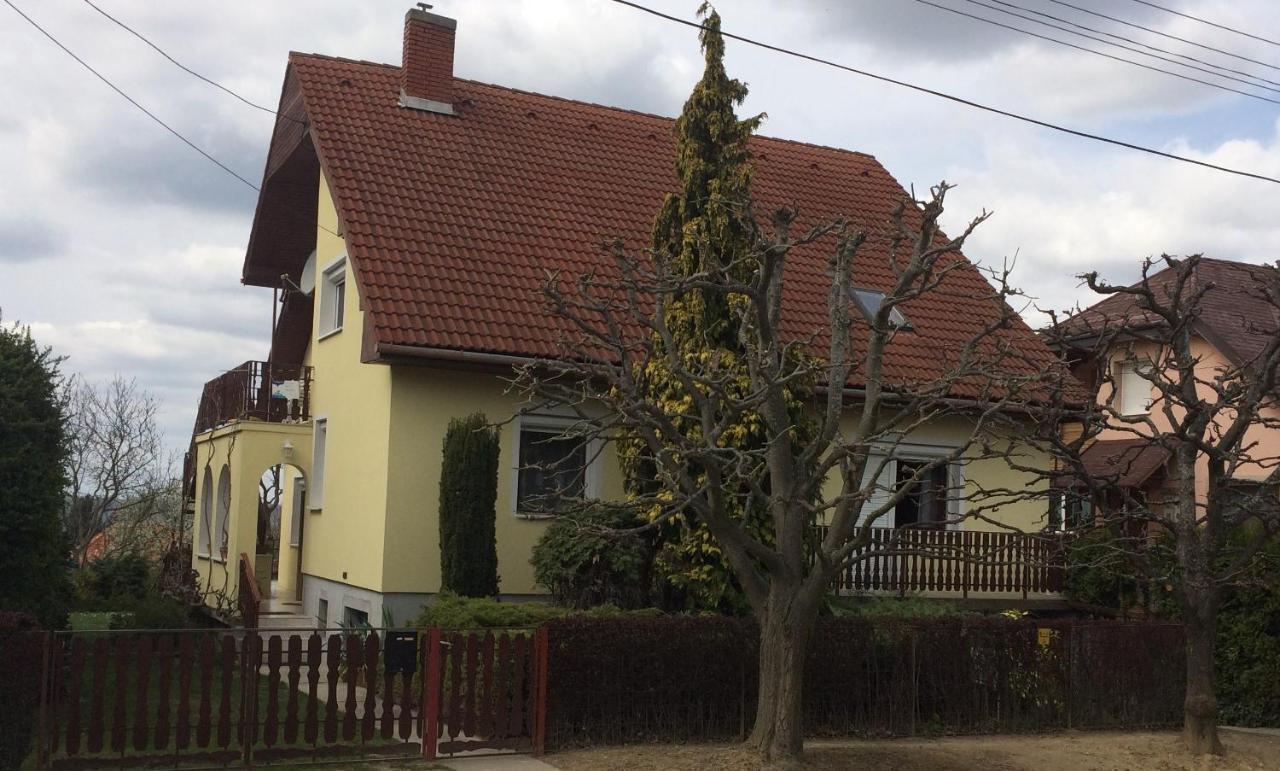Szalai Vendégház Cserszegtomaj Esterno foto